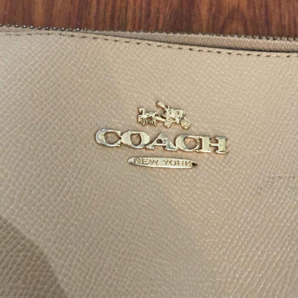 Coach Tan leather tote bag - Picture 2 of 9